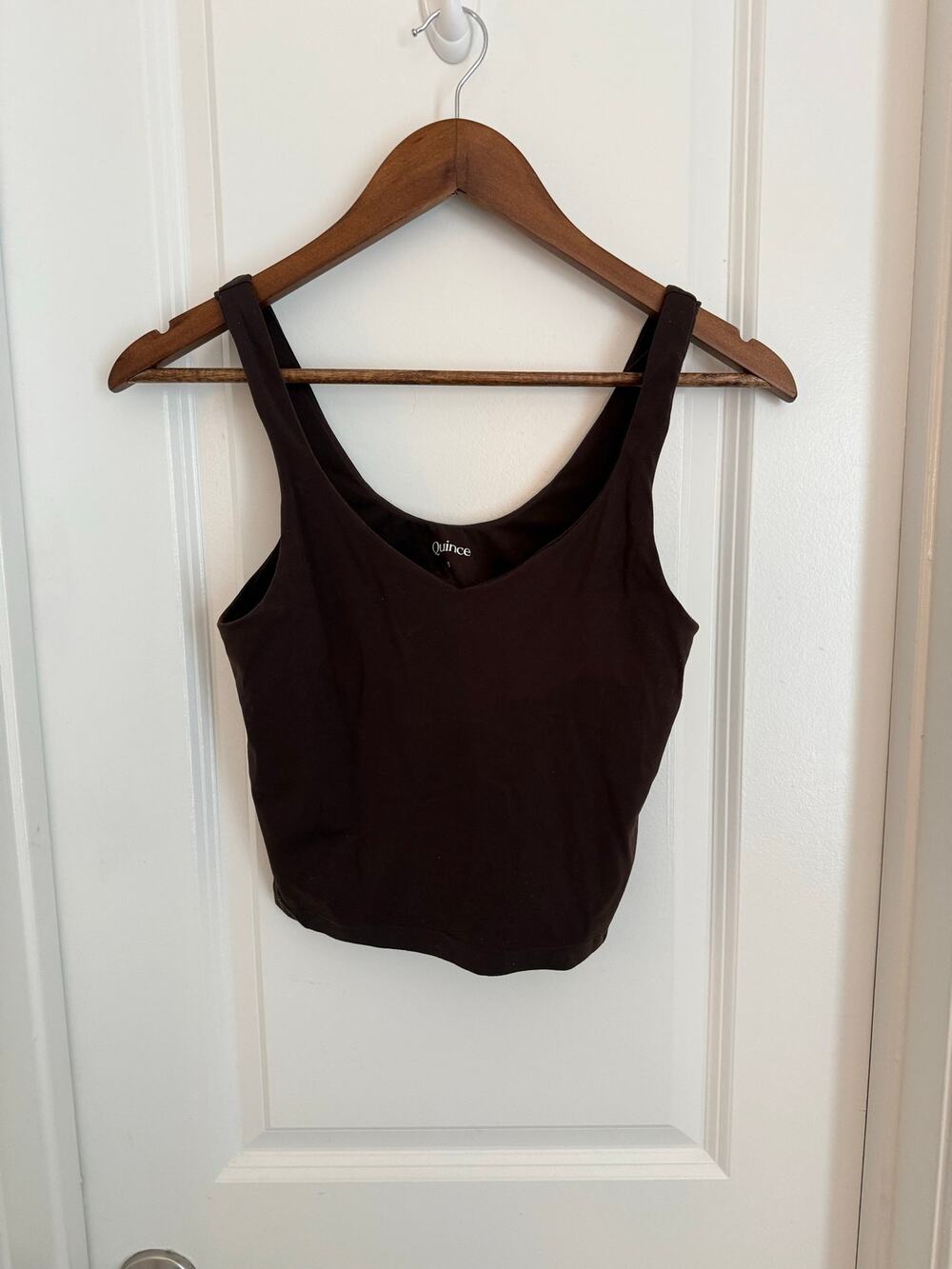 Quince Brown Workout Cropped Top / Sports Bra Size Small